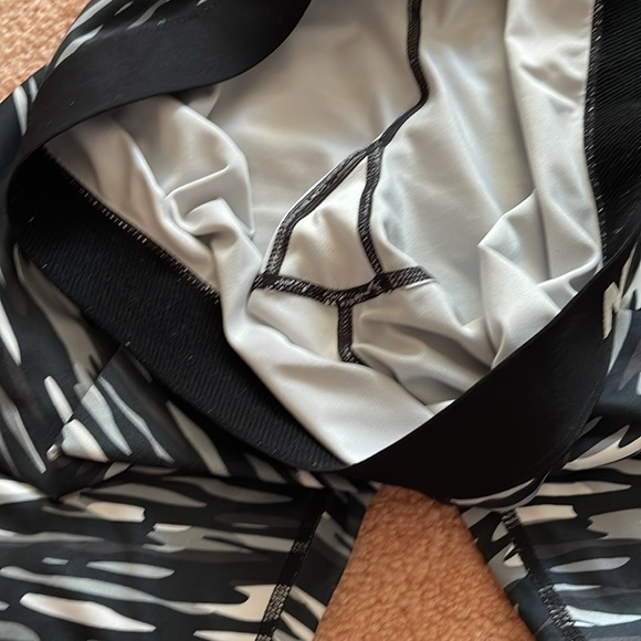 Nike Pro tight in good condition - Picture 8 of 9